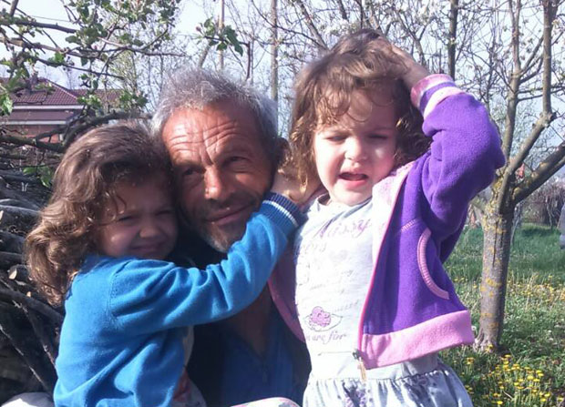 Славко свија своје гнездо на дедовини